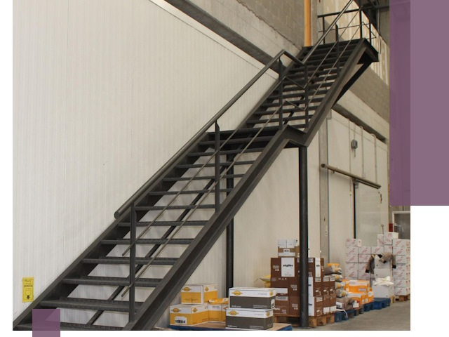 Лестницы для производства в Лесосибирске — изготовление и монтаж