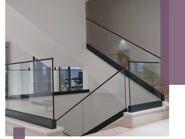 Стеклянные перила премиум-класса с установкой в Лесосибирске