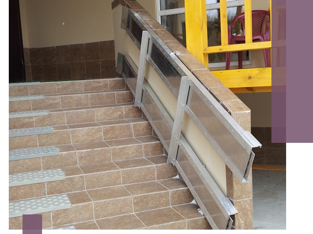 Откидные пандусы под ключ в Лесосибирске — монтаж и демонтаж