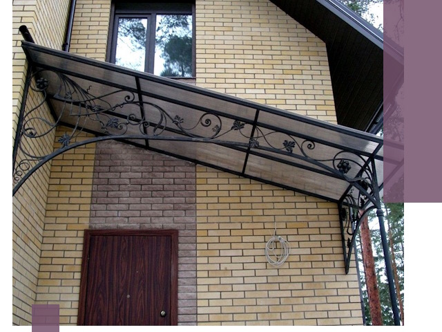 Односкатные козырьки из металла под ключ в Лесосибирске