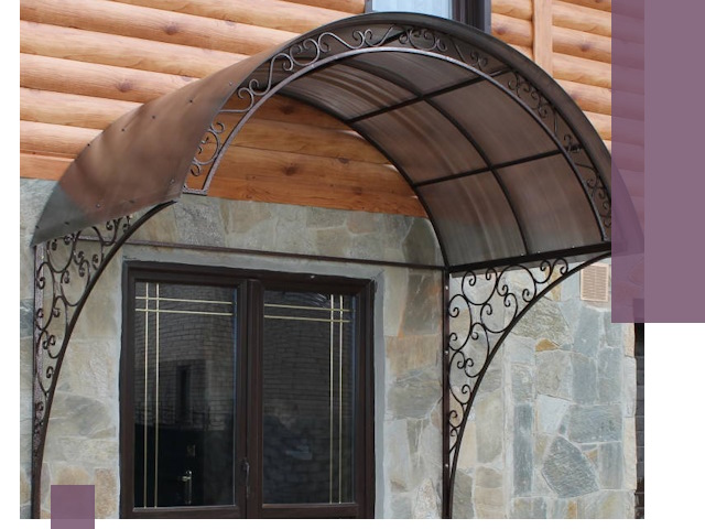 Арочные козырьки под ключ в Лесосибирске: изготовление и монтаж