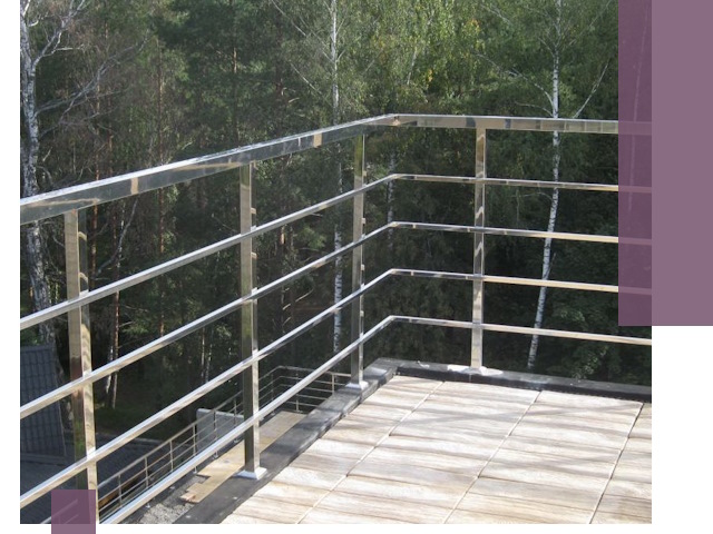 Парапеты из нержавеющей стали в Лесосибирске — изготовление и монтаж